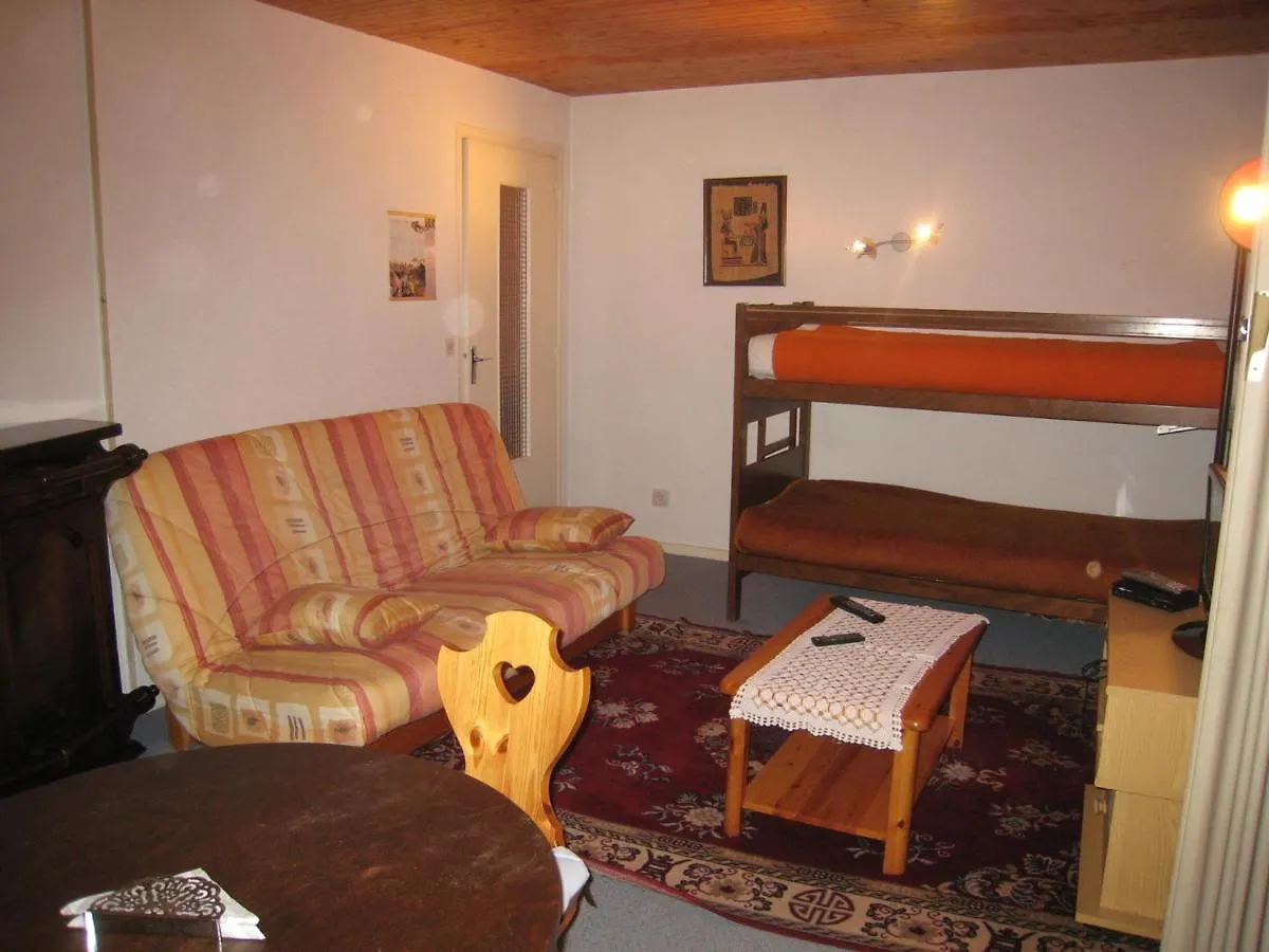 Lägenhet Ski Au Pied A La Clusaz - Appartement Pour 2-4 Pers Avec Balcon Et Parking Couvert - Fr-1-459-111